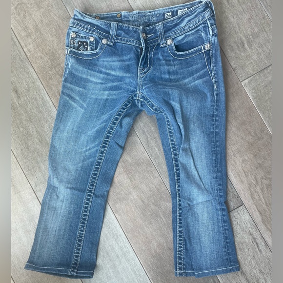 Size 26 miss me capris - Picture 2 of 2
